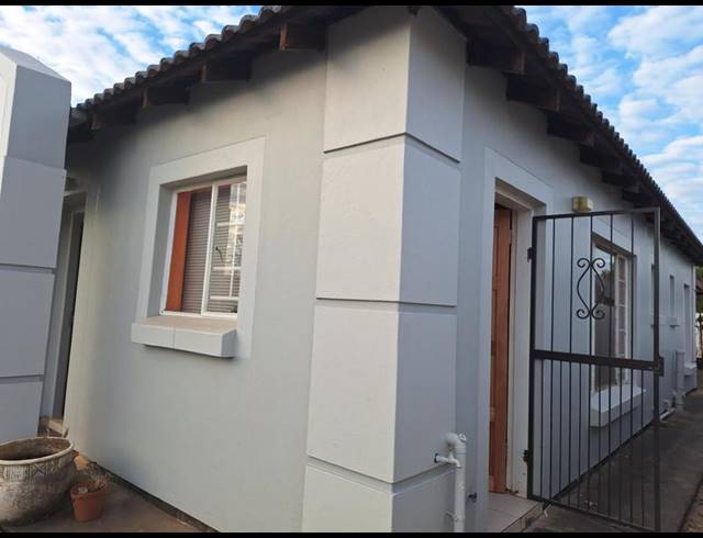 3 BEDROOM PROPERTY TO RENT IN ROSSLYN